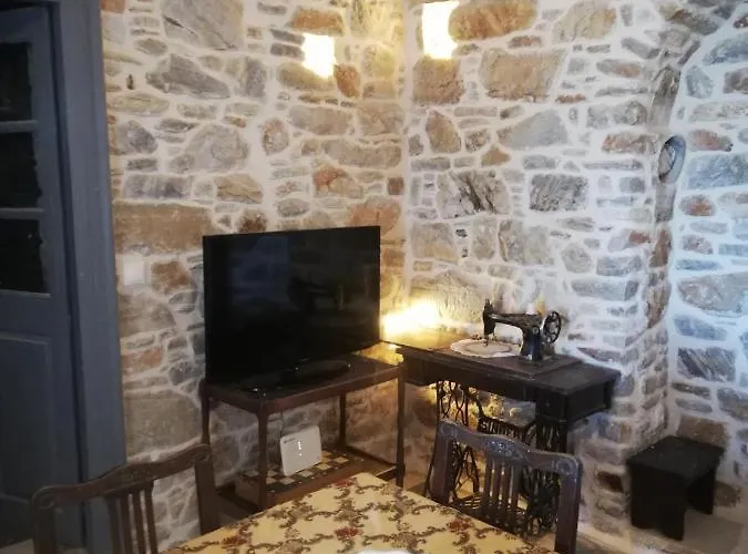 Fasolas Square House 